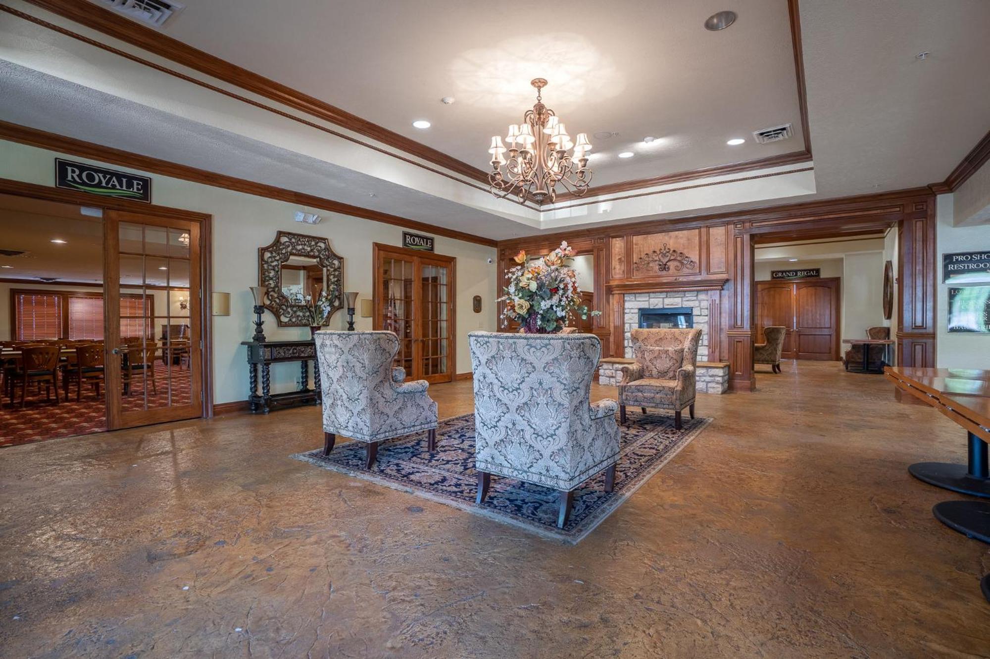 Elegant Lakeside Retreat In Branson Kültér fotó