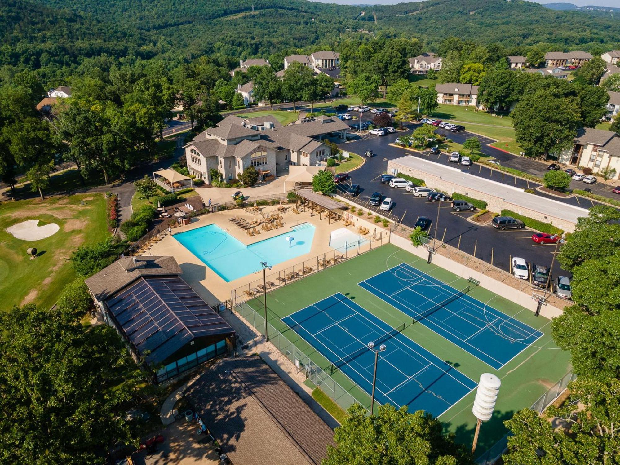 Elegant Lakeside Retreat In Branson Kültér fotó